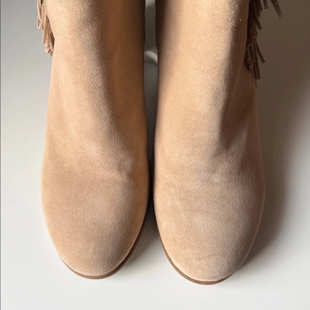 Matisse Cloey Beige Suede Fringe Side Zip Ankle Boots Stacked Heel Read